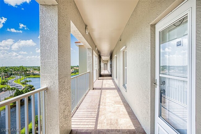 Building Photo - 14817 Laguna Dr