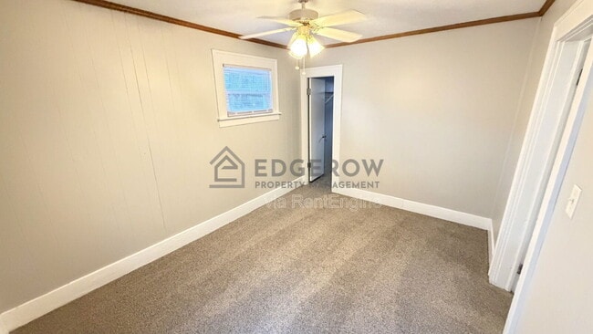 Building Photo - 635 Lafayette Ave NE