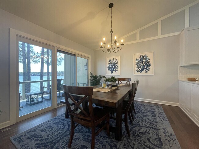Building Photo - 7 Pinehurst Villas