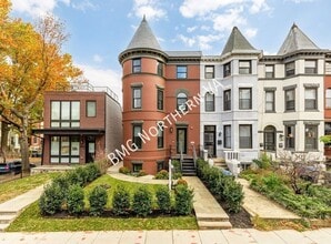 Building Photo - 2829 13th St NW