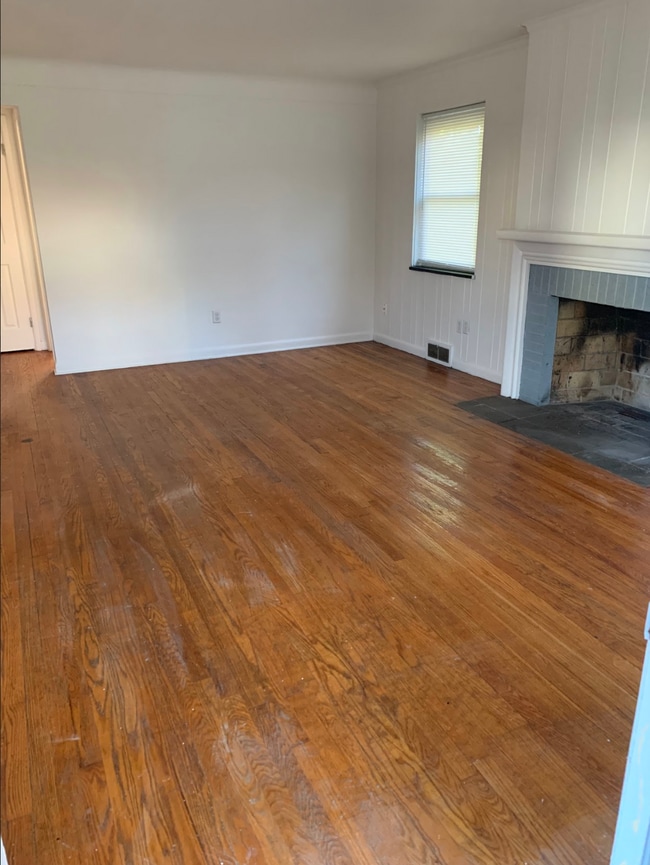 Building Photo - 39 N Wright Ave