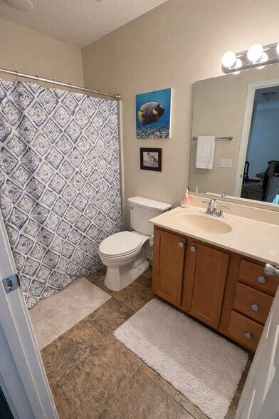 Building Photo - 108 White Cedar Ct