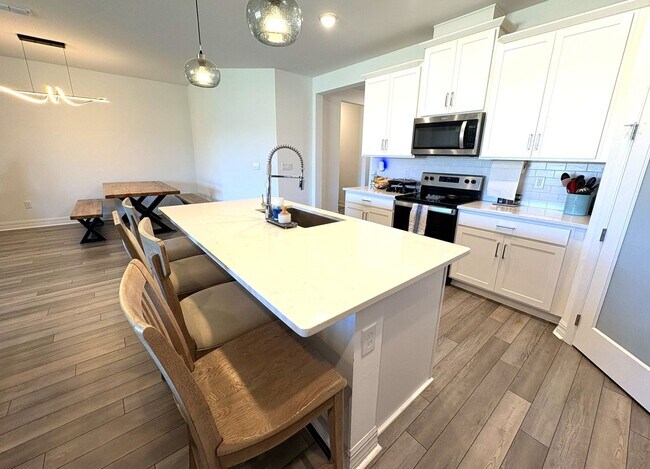 Building Photo - Coming Soon!  Stunning 4-Bedroom Home in G...