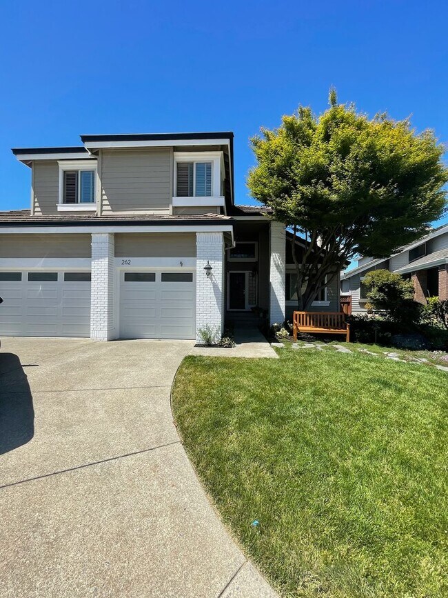 Building Photo - $6,950 - Canyon Lakes Luxury 4BR – Designer Upgrades, Wine Bar & Best Views in San Ramon