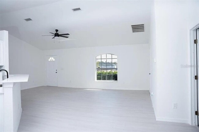 Building Photo - 13700 SW 48th Ct