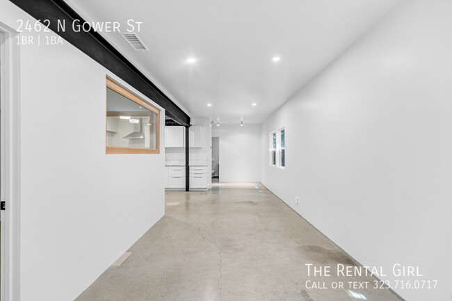 Building Photo - 2462 N Gower St
