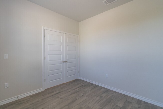 Building Photo - 3205 Beryl Woods Ln