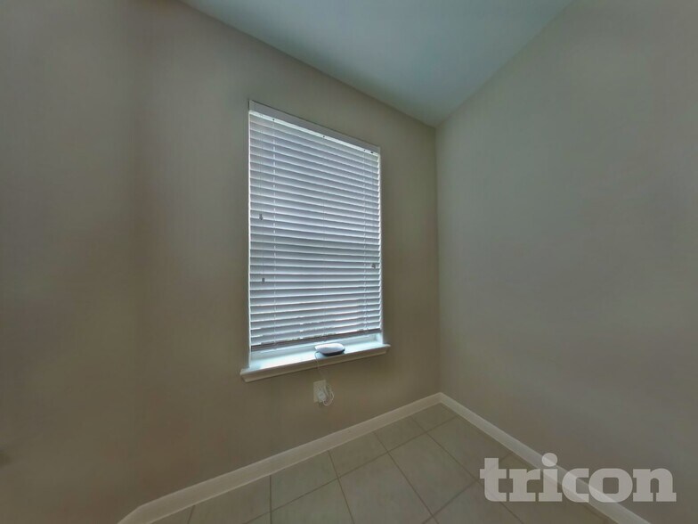 Building Photo - 612 Totem Trail Dr