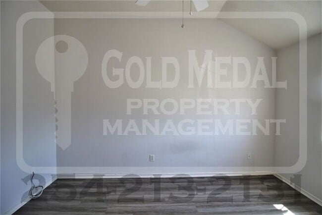 Building Photo - 4205 Alan Kent Dr