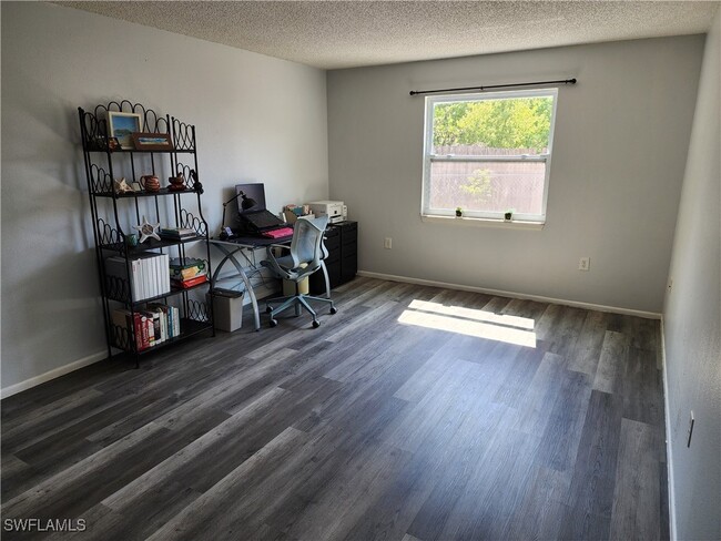 Building Photo - 12819 Kellywood Cir