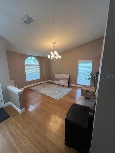 Building Photo - 602 Queensbridge Dr