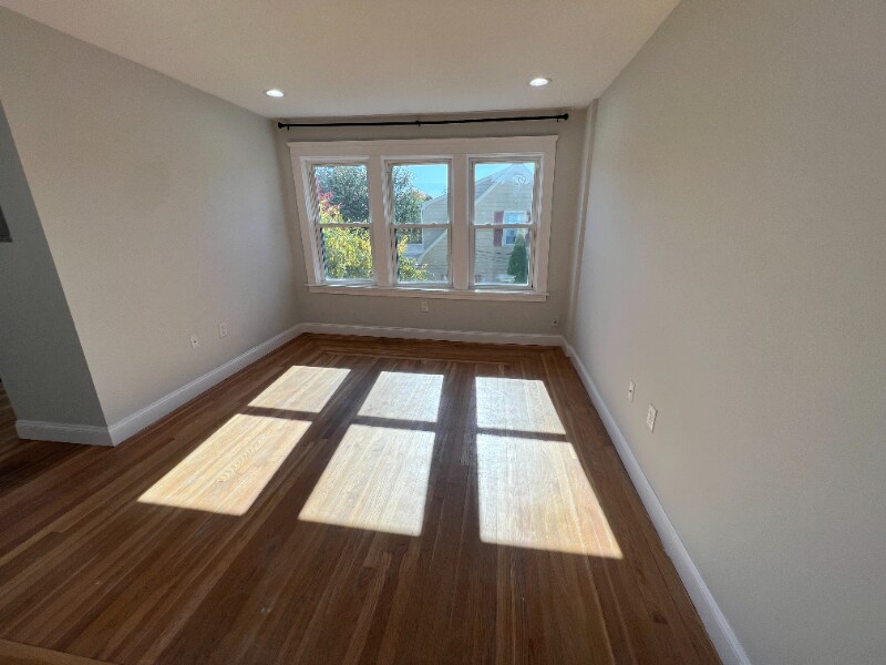 Building Photo - 63 Jastram St