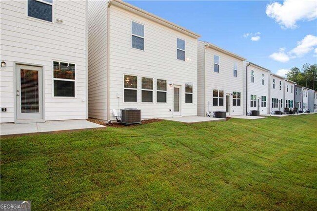 Building Photo - 284 Whitetail Cir