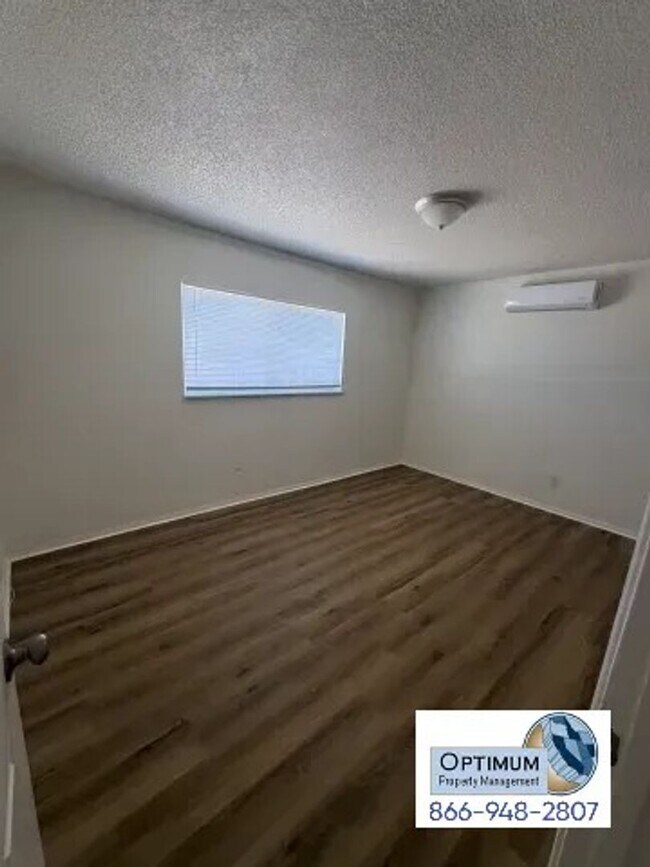 Building Photo - 13851 Pawnee Rd