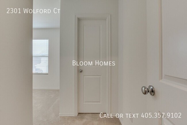 Building Photo - 2301 Wolford Ct