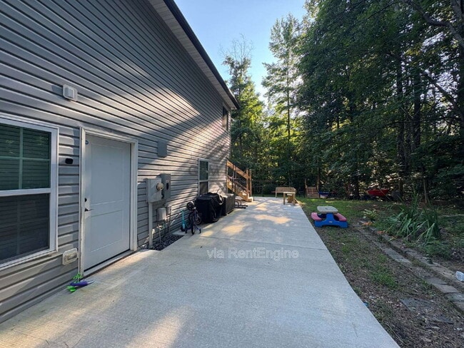 Building Photo - 21 Countryside Dr