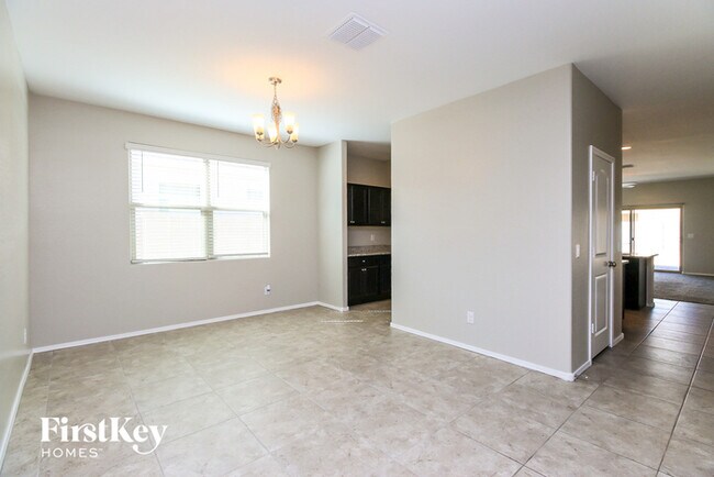 Building Photo - 10386 E Marigold Ln