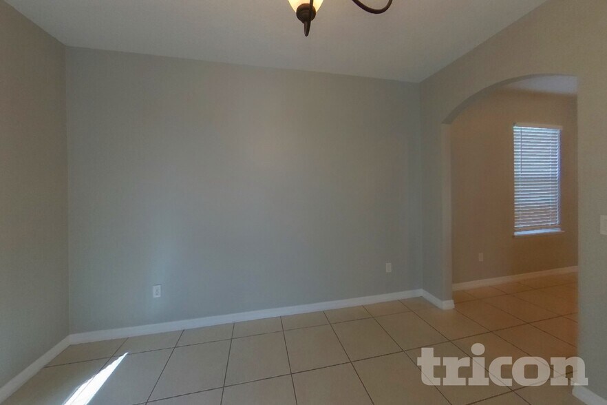 Building Photo - 509 Kestrel Dr