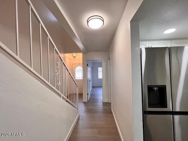 Building Photo - 2115 W Belmont Ave