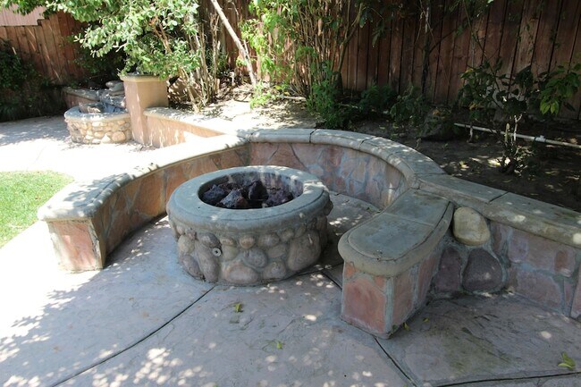 Building Photo - 15329 Bambi Ct