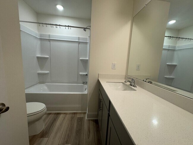 Building Photo - 47 Honeydew Wy