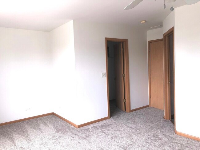 Building Photo - 2361 Stoughton Cir