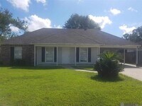 Building Photo - 16242 E Ridgewood Dr