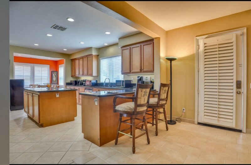 Building Photo - 8418 Lourenco Ln