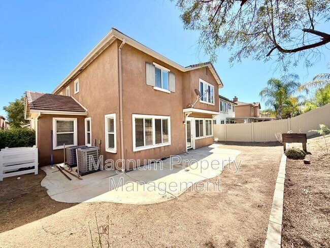 Building Photo - 29751 Maxmillian Ave