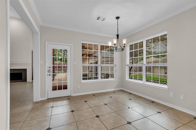 Building Photo - 7302 Palisades Heights Dr