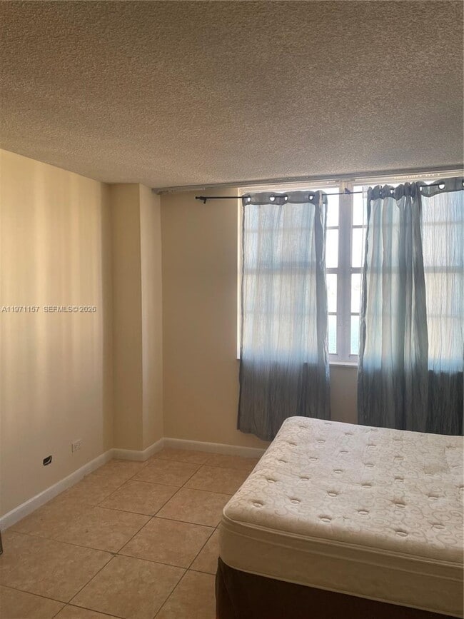 Building Photo - 250 174th St