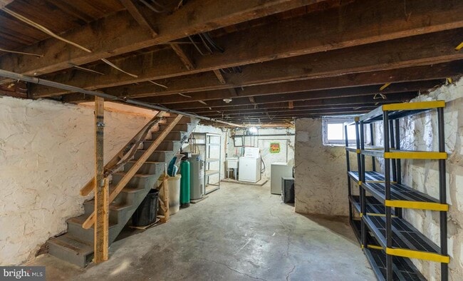 Building Photo - 220 Railroad Ave