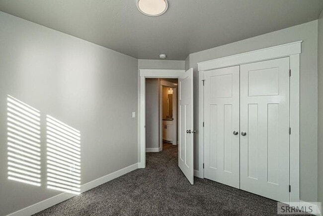 Building Photo - Bake Place 3 Bed 2.5 Bath New Build
