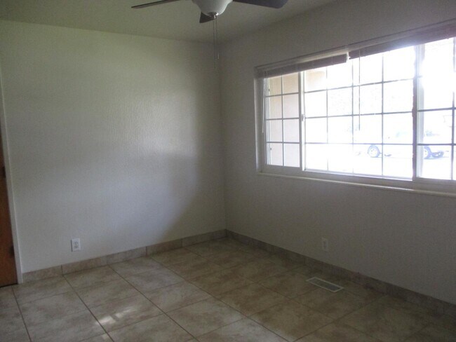 Building Photo - 757 Gary St