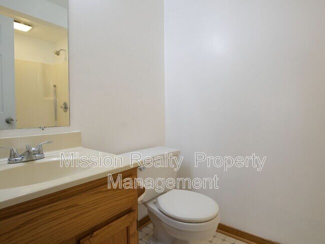 Building Photo - 7412 Pineleaf Dr