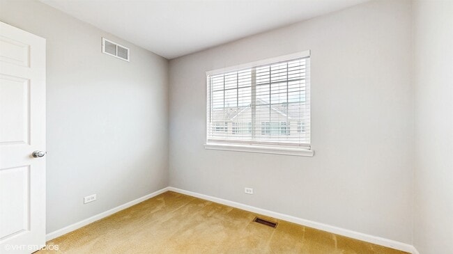 Building Photo - 273 Wildmeadow Ln