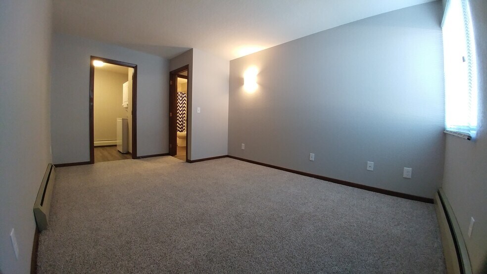 Building Photo - 2204 Valleyhigh Dr NW