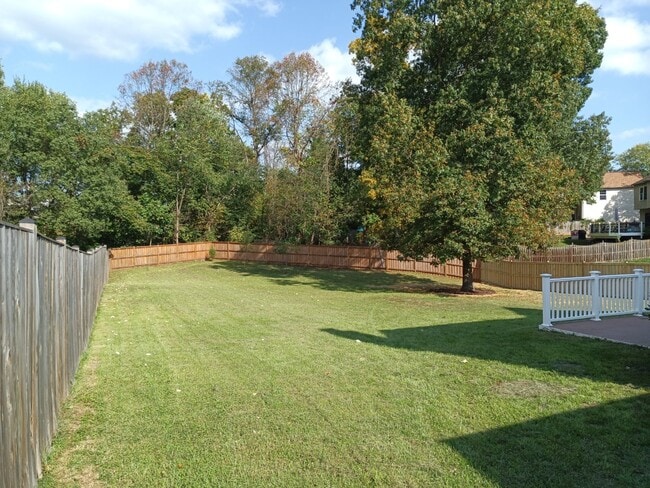 Building Photo - This charming 1,732-square-foot single-family home offers 3 bedrooms and 3 bathrooms, featuring a...