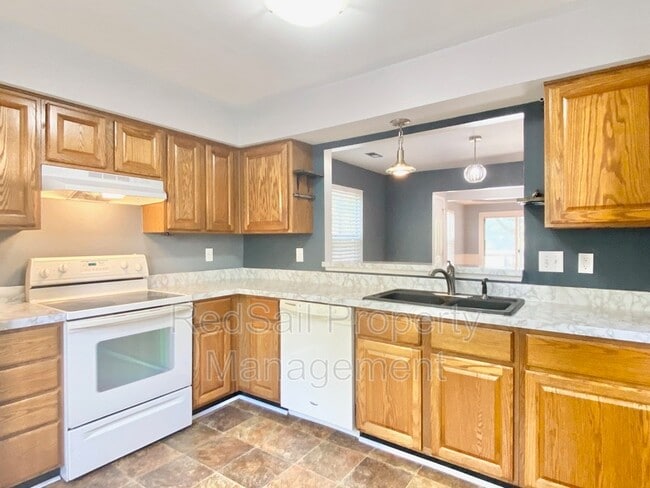 Building Photo - 41 Creekstone Dr