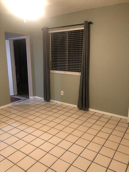 Building Photo - 12542 Waldorf Dr