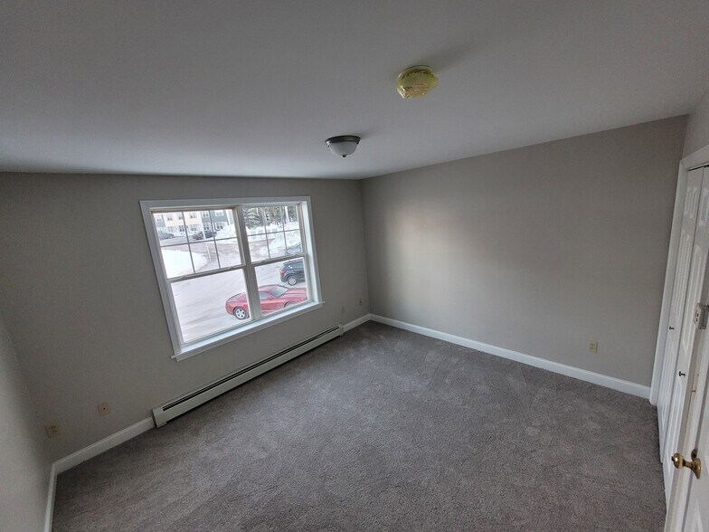 Building Photo - 22 Tourmaline Dr