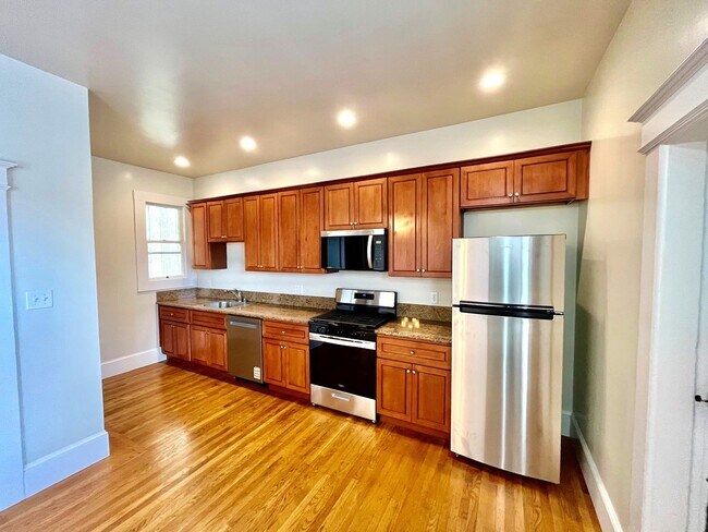 Building Photo - PM0314