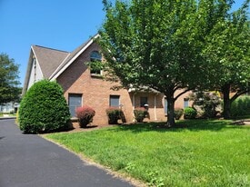 Building Photo - 1029 Quentin Rd