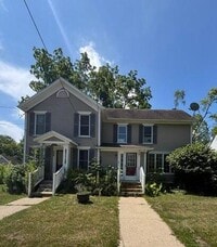 Building Photo - 233 Monroe St