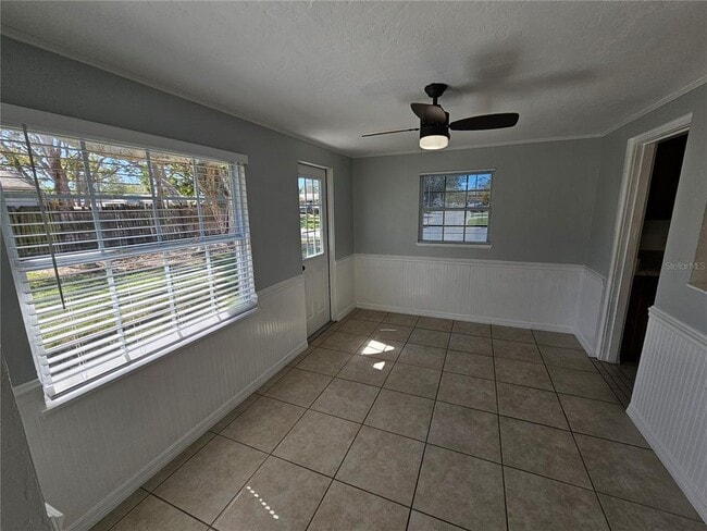 Building Photo - 3000 Browning St