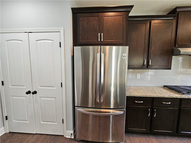 Building Photo - 3218 Leyden Ct