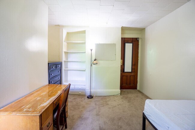 Building Photo - 113 Comstock Pl