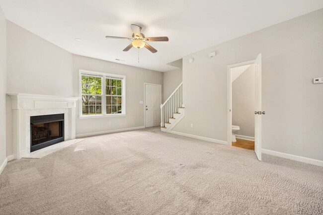 Building Photo - Renovated 2 bed 2.5 bath townhome in Holly Springs Arbor Creek community.