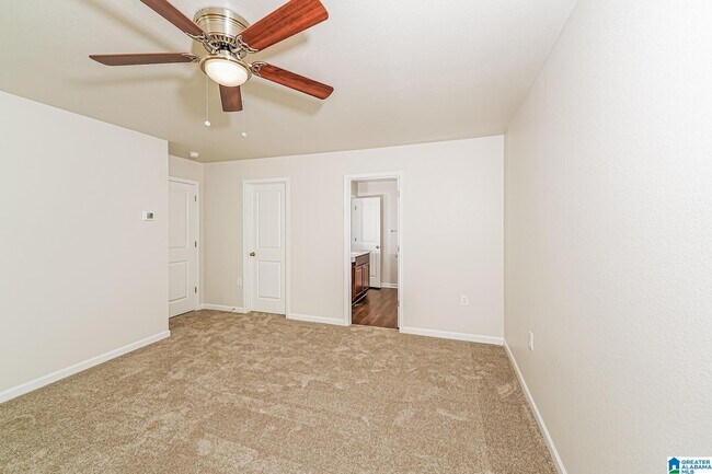 Building Photo - 1064 Pilgrim Ln