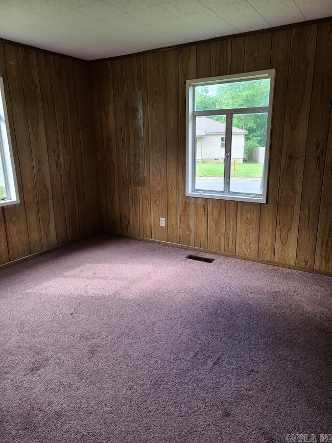 Building Photo - 111 Border Cir